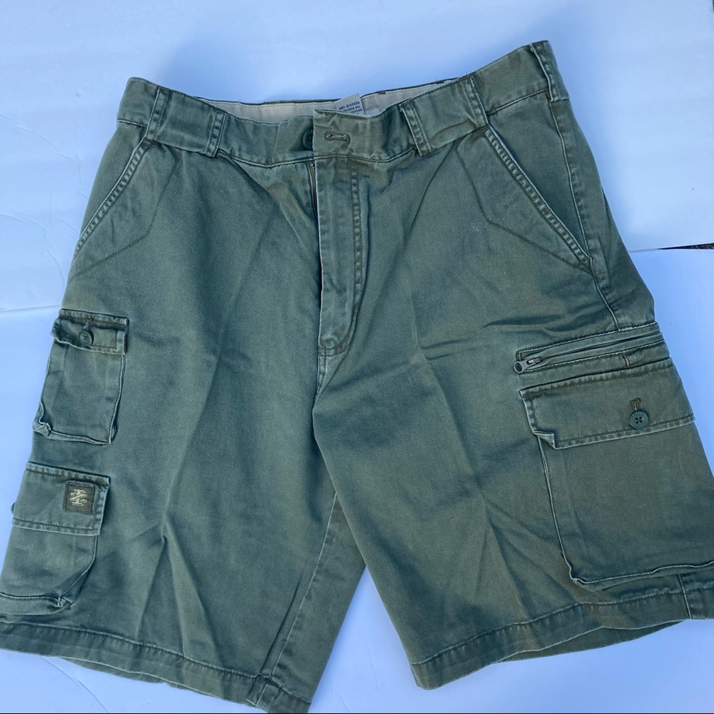Izod | Men’s Cargo shorts sz 34